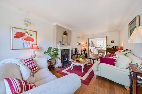undefined, Weydon Hill Road, Farnham, GU9