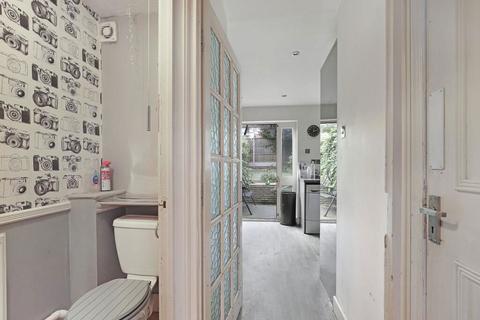1a Pretoria Road, London, E4 7HA