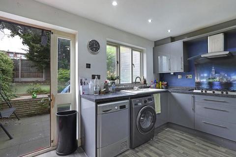 1a Pretoria Road, London, E4 7HA