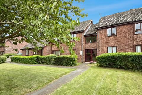 2 bedroom flat for sale, St Pauls Close, Oadby, LE2