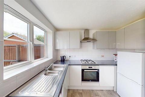 2 bedroom terraced house for sale, Endeavour Close, Preston