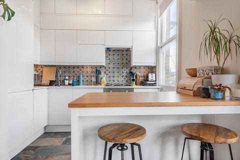 2 bedroom flat for sale, Kingston Road, Wimbledon, London, SW19