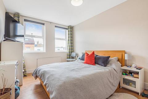 2 bedroom flat for sale, Kingston Road, Wimbledon, London, SW19