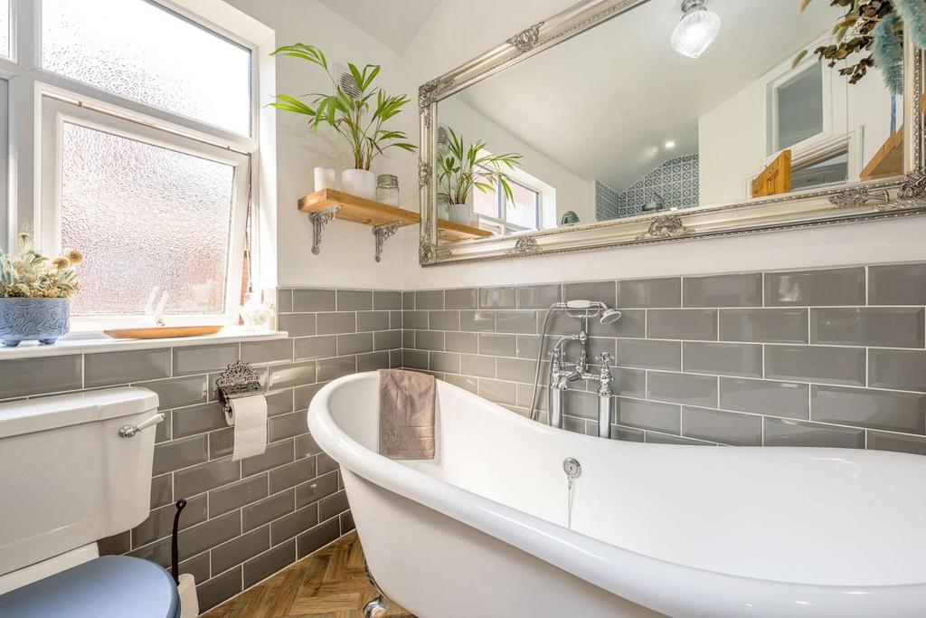 Bathroom 2