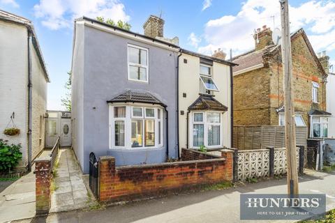 112 Grove Road, Hounslow, TW3 3PT