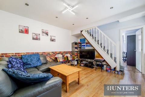 112 Grove Road, Hounslow, TW3 3PT