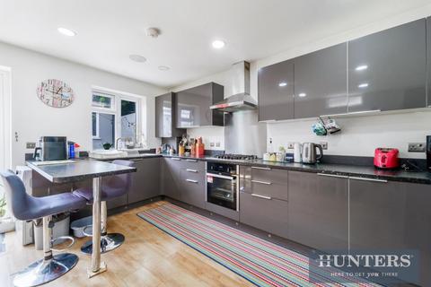 112 Grove Road, Hounslow, TW3 3PT