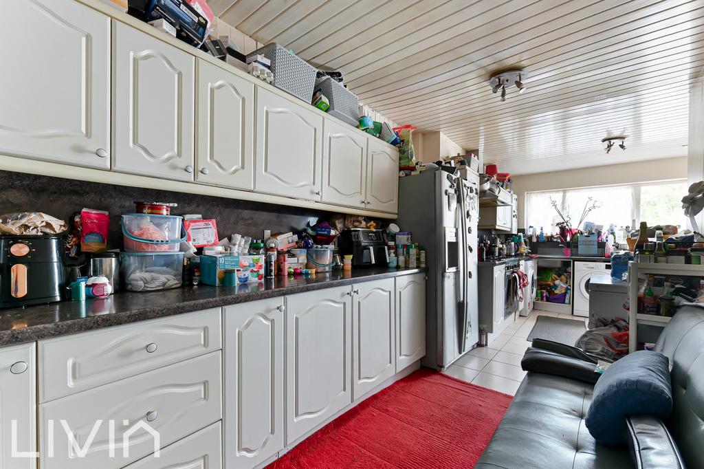 Ederline avenue, 69 26