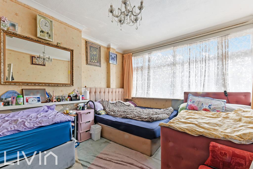 Ederline avenue, 69 44