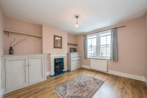 1 bedroom flat for sale, Winchester Road, St Margarets TW1