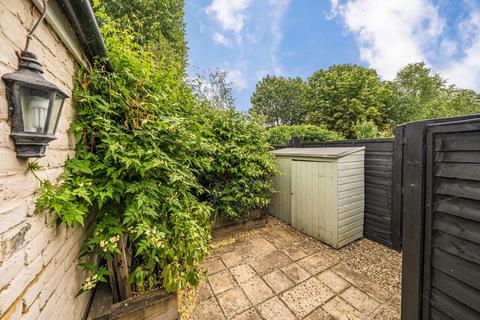 undefined, Winchester Road, St Margarets TW1