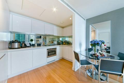 undefined, Pan Peninsula, Canary Wharf, London, E14