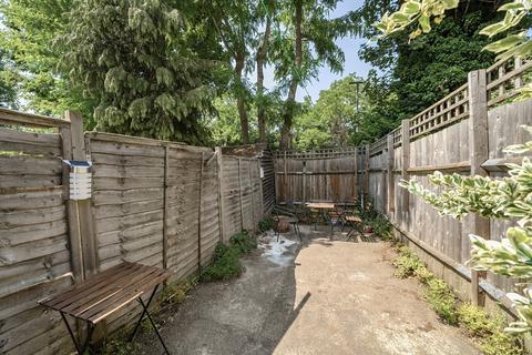 2 bedroom apartment for sale, Eastcombe Avenue, Charlton