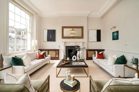 3 bedroom flat for sale, Hill Street, London W1J