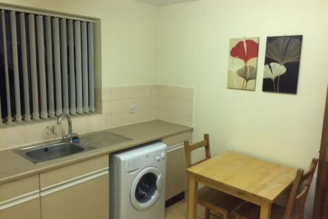 2 bedroom flat to rent, Stoke, Coventry CV2