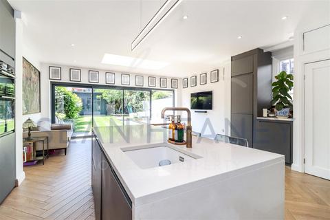 undefined, Woodville Road, Barnet EN5