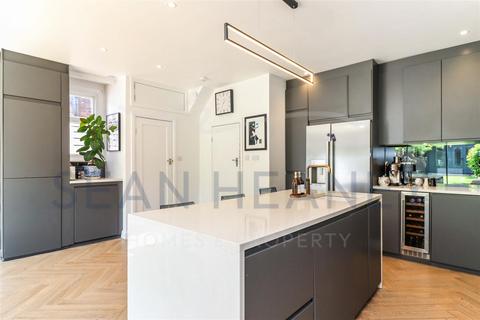 undefined, Woodville Road, Barnet EN5