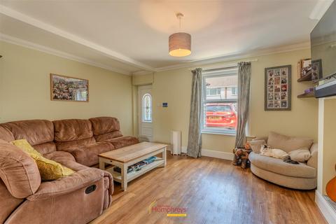 3 bedroom property for sale, Manor Road, Ringwood