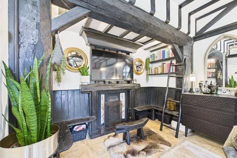 132 Tuffley Avenue, Gloucester, GL1 5NS