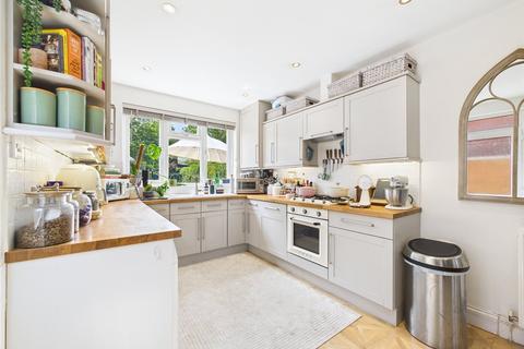 132 Tuffley Avenue, Gloucester, GL1 5NS