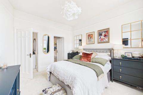 132 Tuffley Avenue, Gloucester, GL1 5NS