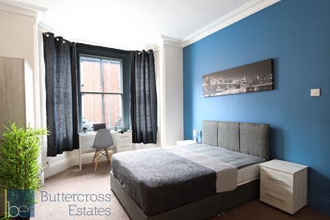 undefined, Crown Street, Newark