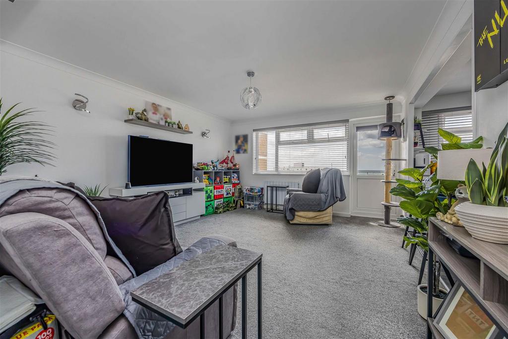 13 Anne’s Court, Seafront, Hayling Island-Small-Po