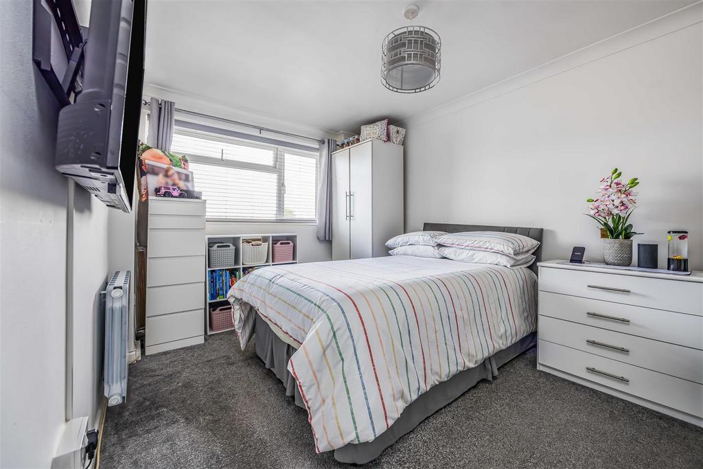 13 Anne’s Court, Seafront, Hayling Island-Small-Po