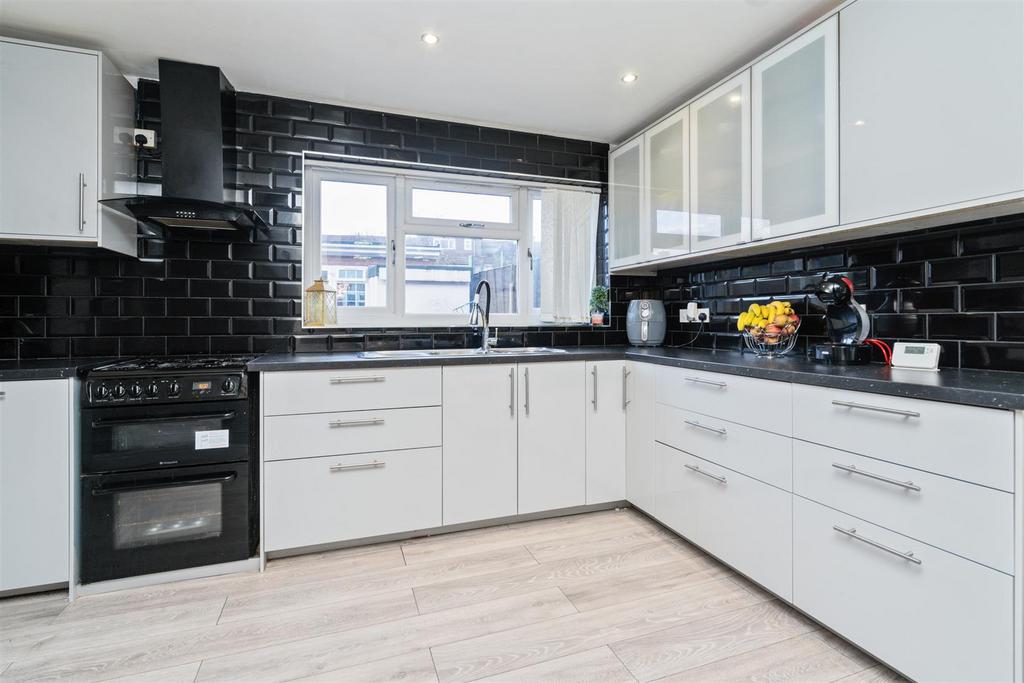 37 Rock Road-10 lo.jpg