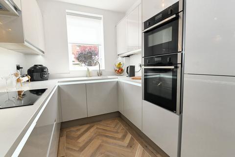 2 bedroom terraced house for sale, Manchester Road, Worsley, M28