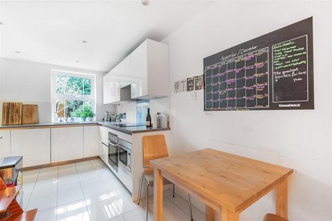 5 bedroom detached house to rent, Church Road, Richmond