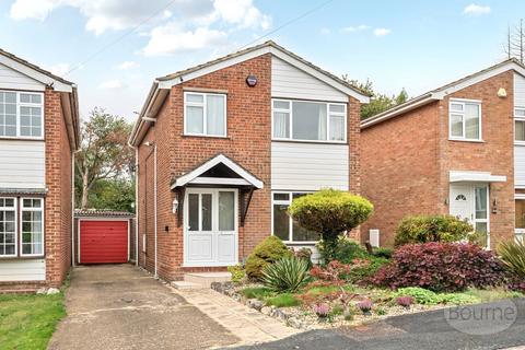 3 bedroom detached house for sale, Rushden Way, Farnham, Surrey, GU9