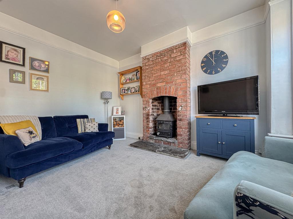 Living Room (2)