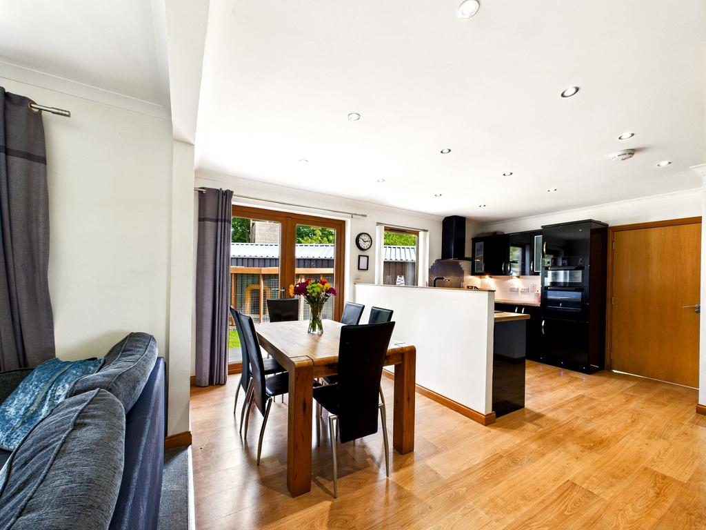 Kitchen/dining/family room