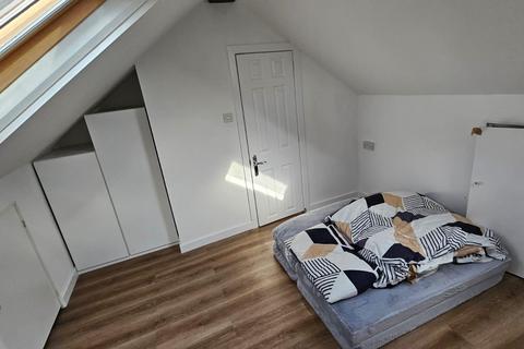 undefined, Rosebank Avenue, Wembley HA0