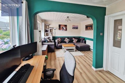 42 Hendre Road, Pencoed, Bridgend, CF35 6TN