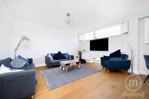 2 bedroom flat for sale, Trinity Court, London NW2