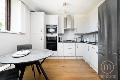 2 bedroom flat for sale, Trinity Court, London NW2