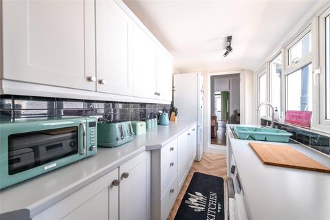 11 Napier Road, Northfleet, Gravesend, DA11 7BZ