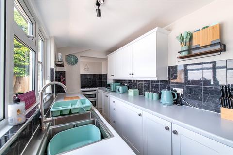 11 Napier Road, Northfleet, Gravesend, DA11 7BZ