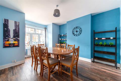 11 Napier Road, Northfleet, Gravesend, DA11 7BZ