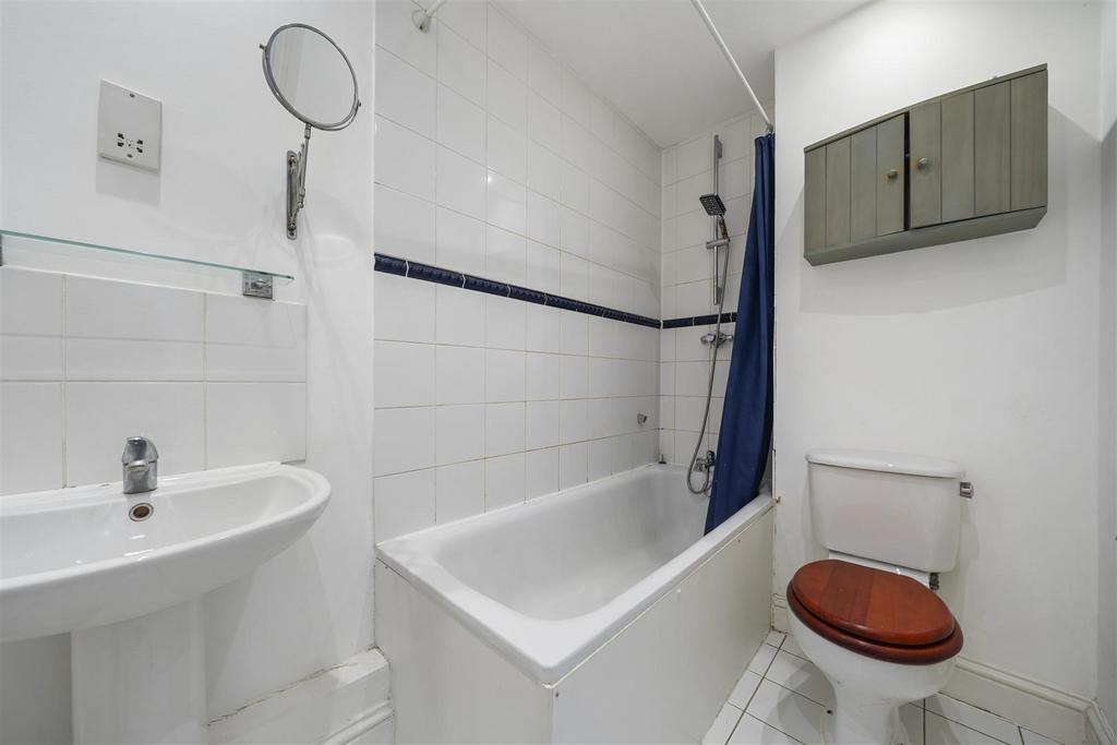 Point Zero, Flat 17, 2 A Queenstown Road SW8 3 RX-No