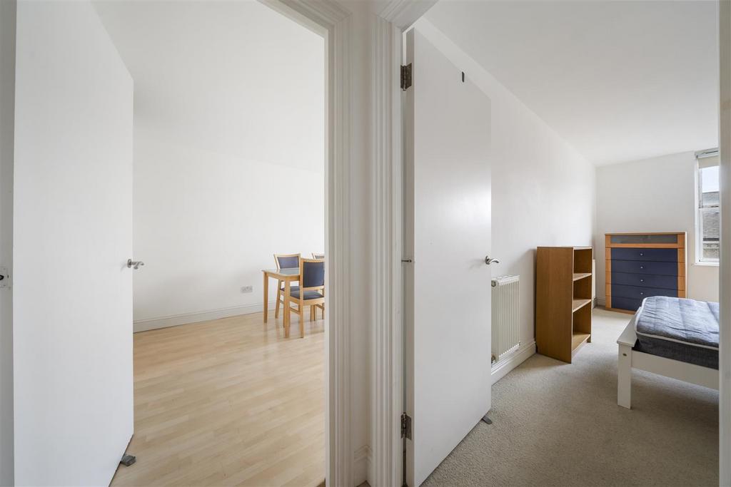 Point Zero, Flat 17, 2 A Queenstown Road SW8 3 RX-No