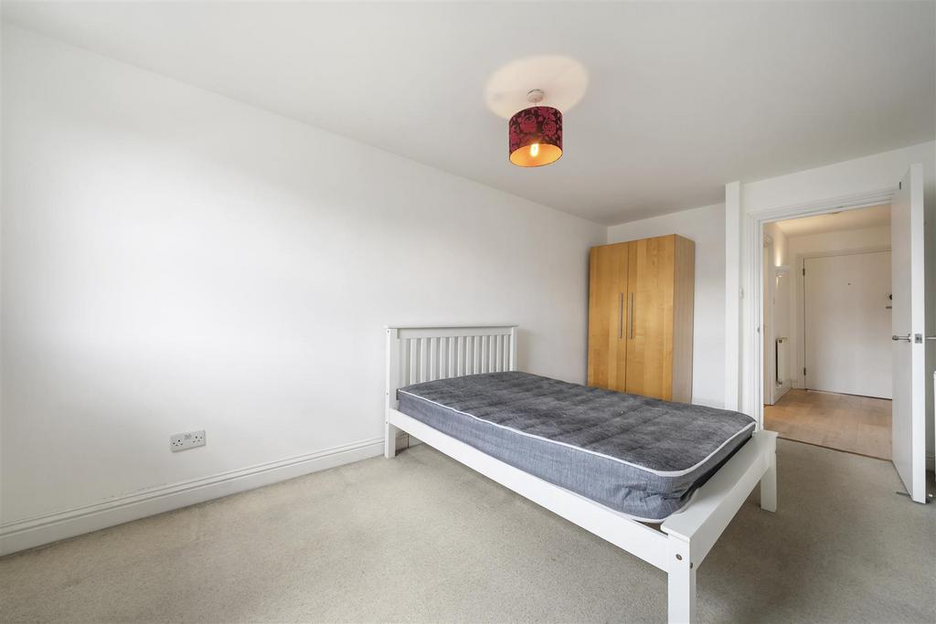 Point Zero, Flat 17, 2 A Queenstown Road SW8 3 RX-No