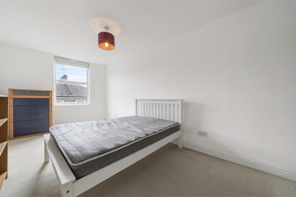 Point Zero, Flat 17, 2 A Queenstown Road SW8 3 RX-No