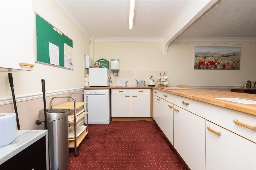 Flat-54-Park-View-Court-BS16-5 HG-17.jpg