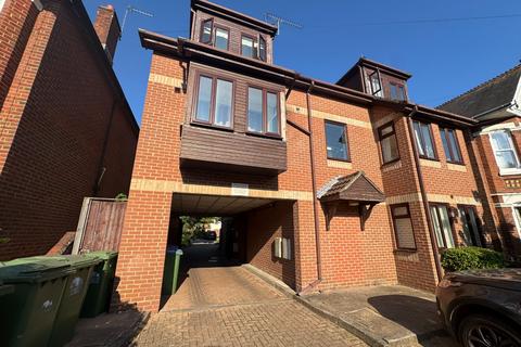 Thornbury Avenue, Hampshire SO15