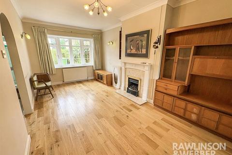 19 Berkeley Drive, West Molesey, KT8 1RA