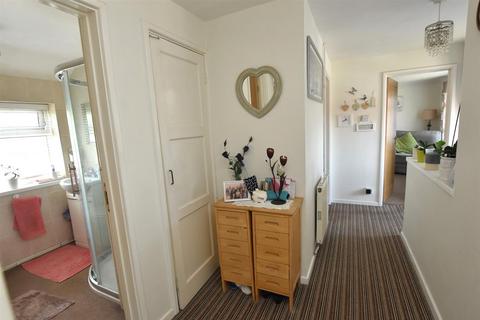 25 Thornpark Rise, Exeter, EX1 3HS
