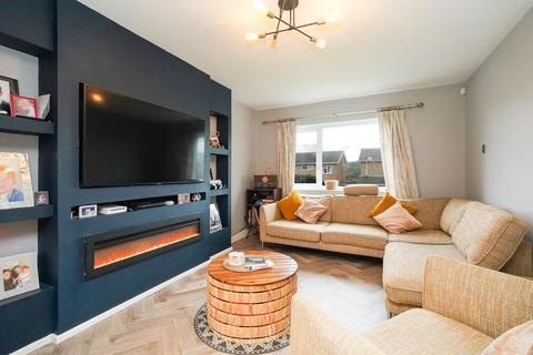 36 Everard Avenue, Sheffield, S17 4LZ